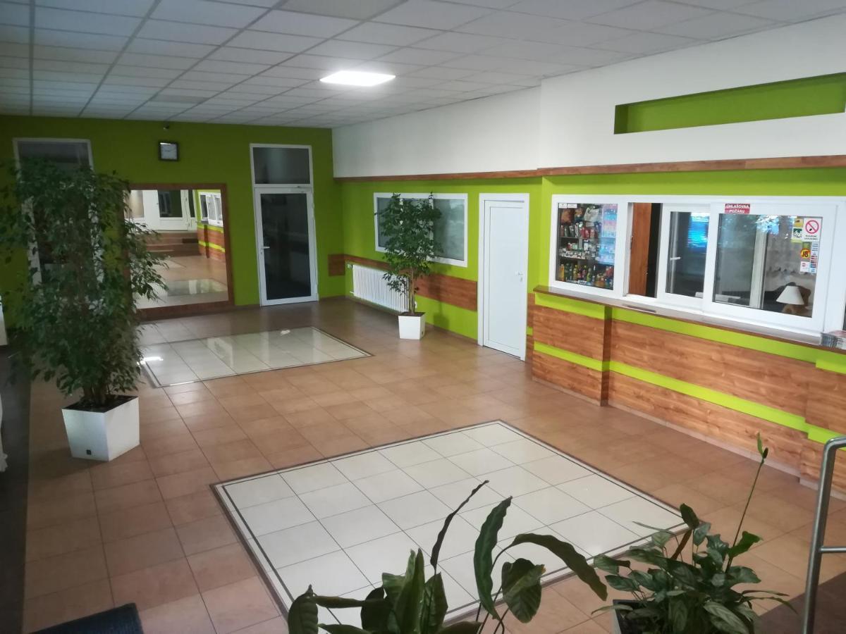 Hotel Sport Štětí Εξωτερικό φωτογραφία